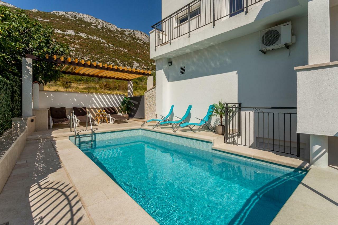 House Luce With Pool Appartement Čisla Buitenkant foto